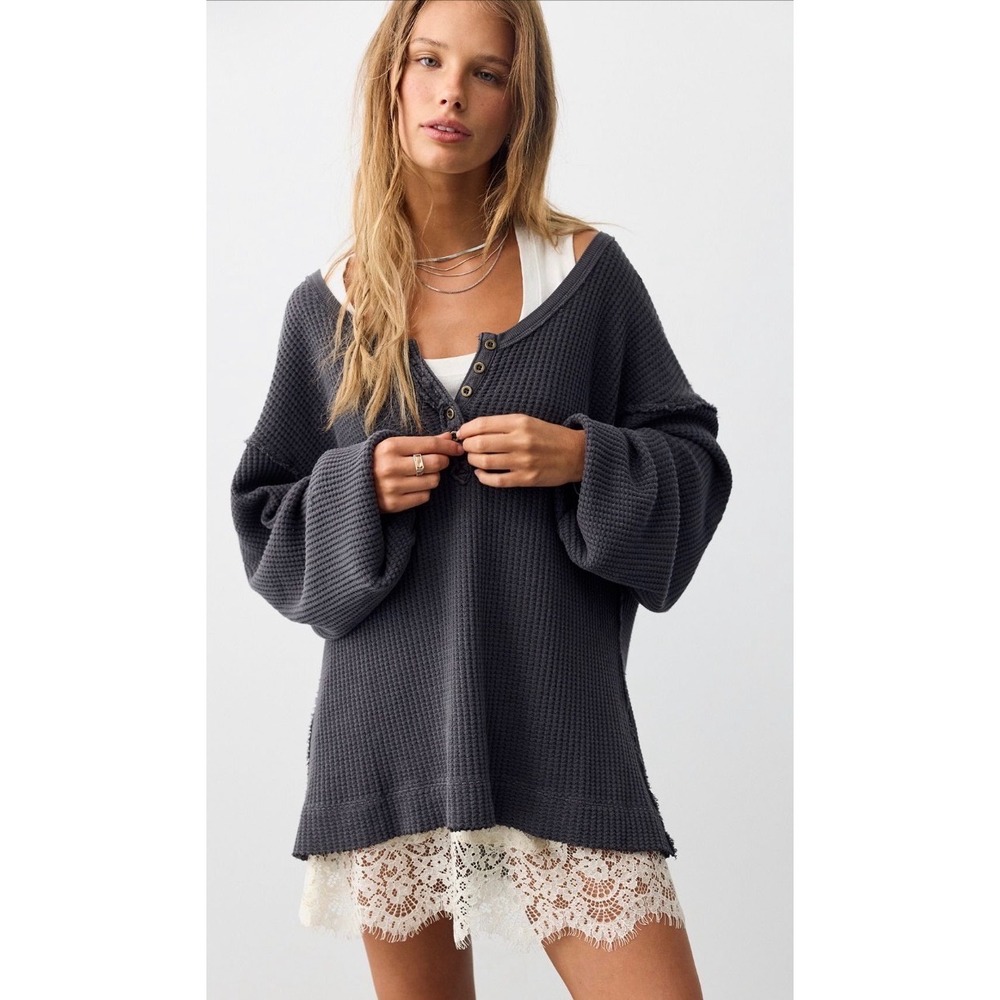 We the Free Montreal oversized Henley thermal NWOT